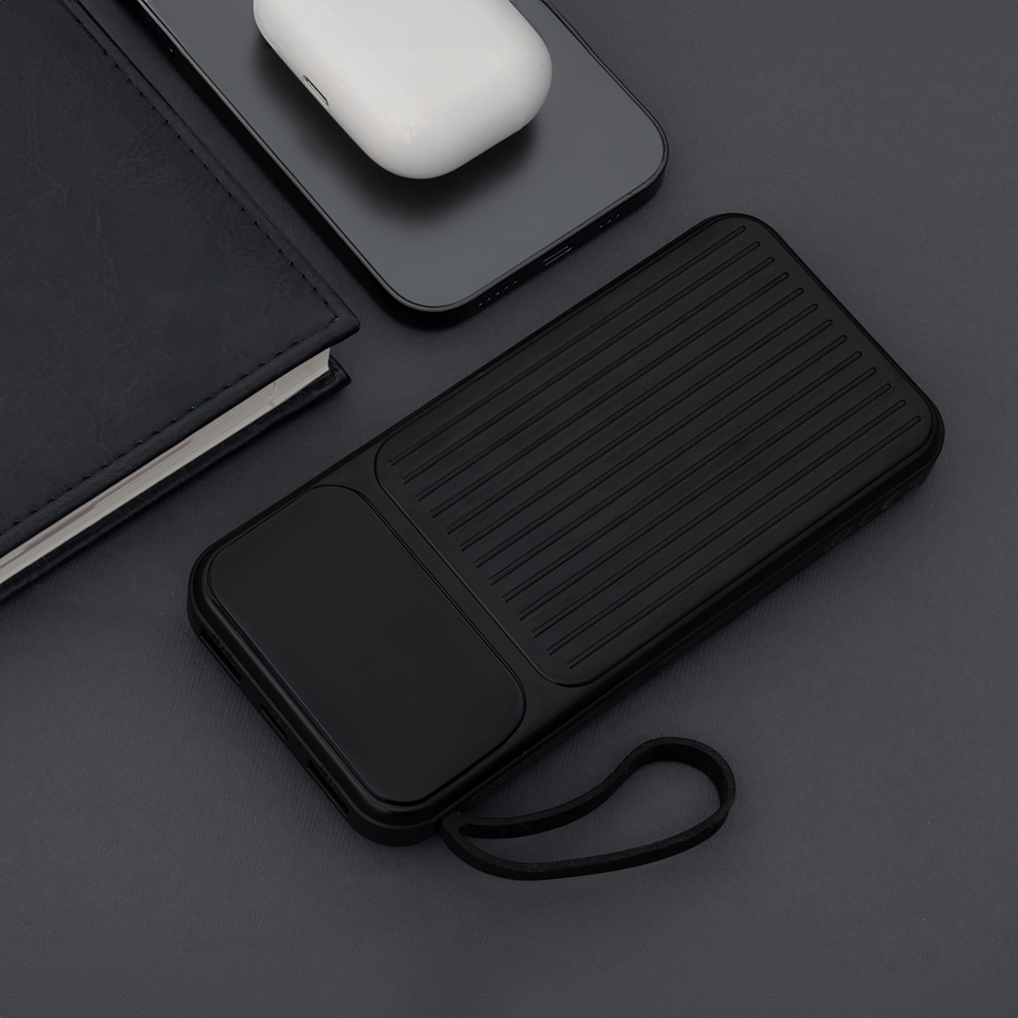 Ekstern batteri MaXlife MXPB-06, 10000mAh, 22.5W, QC + PD, 1 x Lightning - 2 x USB-A - 2 x USB-C, Sort