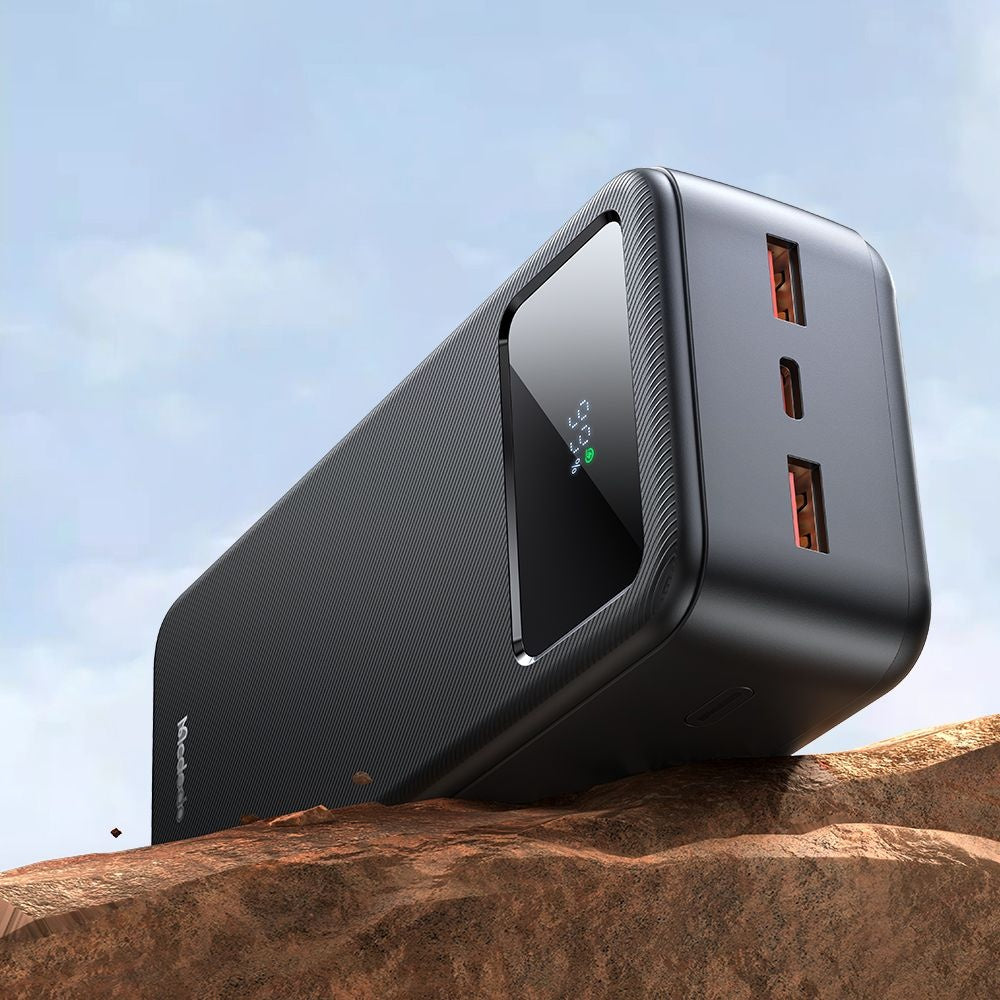 Ekstern Batteri McDodo MC-4240, 30000mAh, 22.5W, QC + PD, 2 x USB-A - 1 x USB-C, Sort