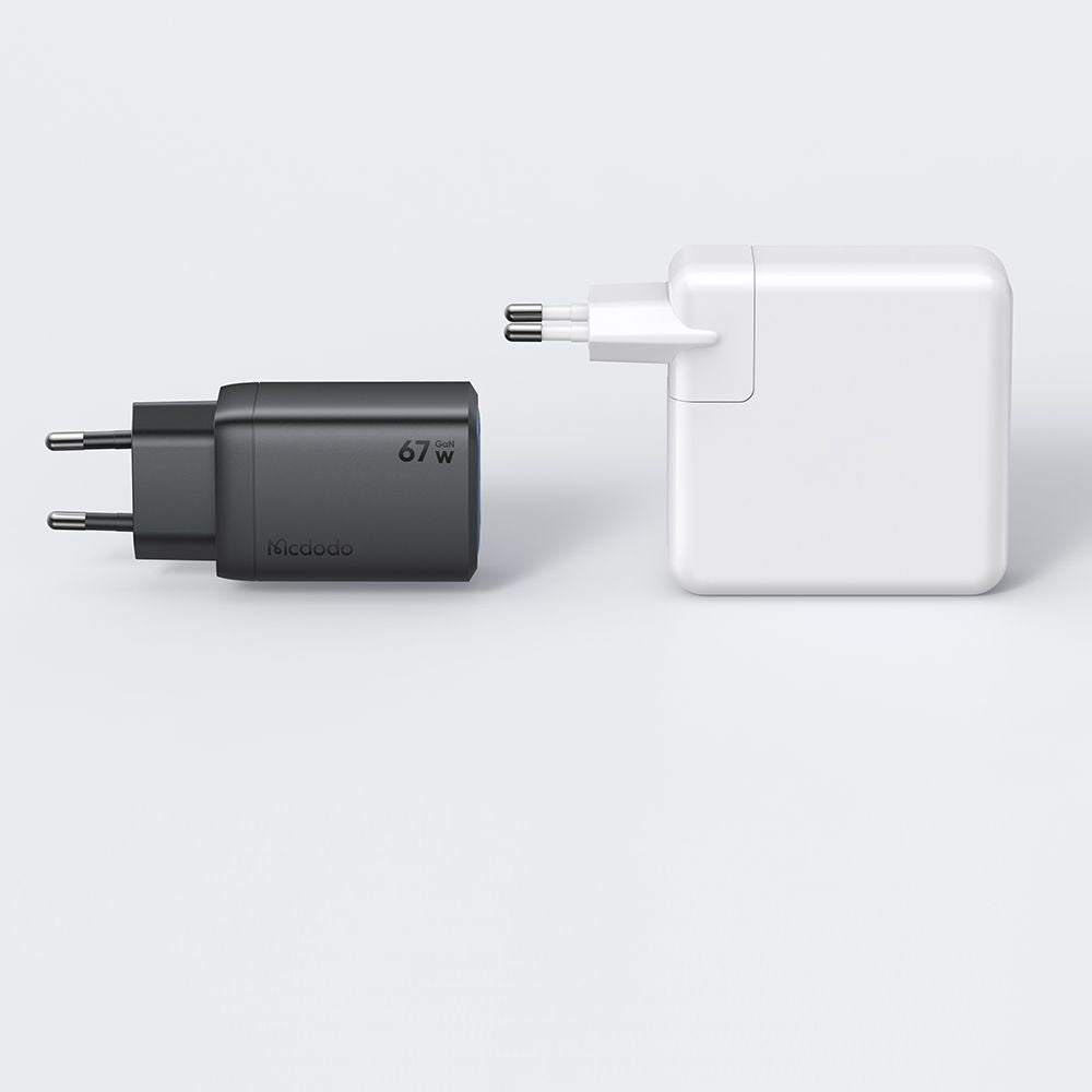 McDodo CH-0970 Gana Mini netværksoplader, 67W, 3A, 1 x USB-A - 2 x USB-C, Sort