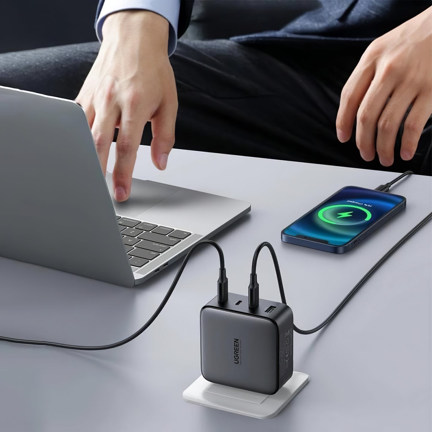 Netværksoplader UGREEN CD226, 100W, 3A, 1 x USB-A - 3 x USB-C, Sort