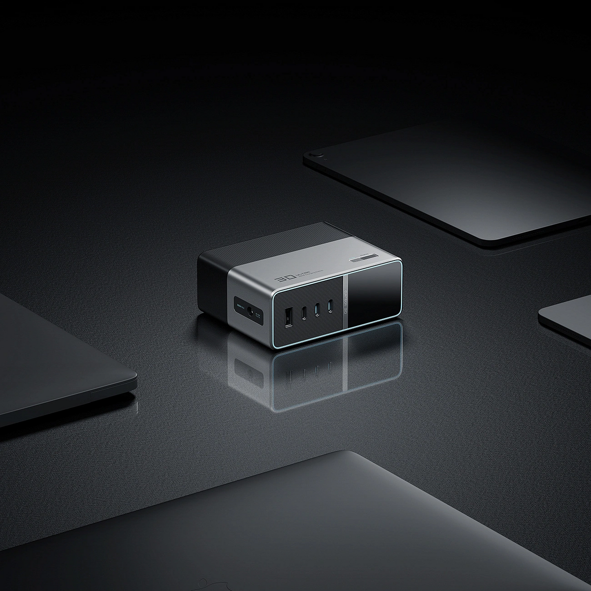 Cuktech TA3005U opladningsstation, 300W, 1 x DC - 1 x USB-A - 3 x USB-C, Grå