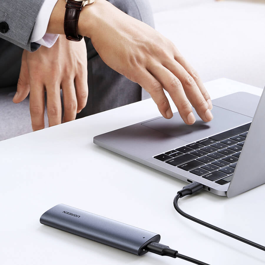 Rack UGREEN CM400 til SSD SATA M.2 NGFF, Grå