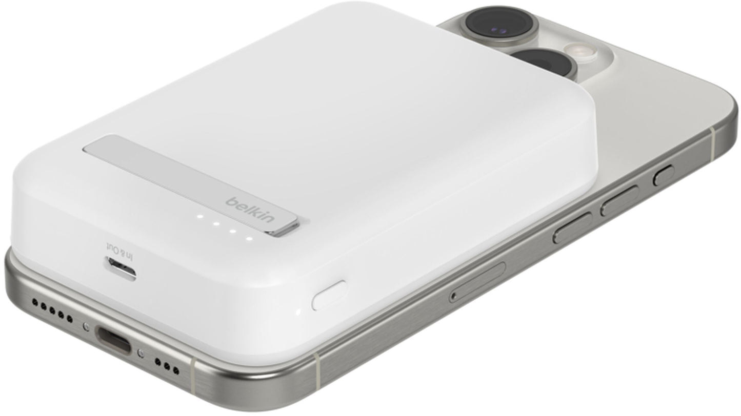 Trådløs Ekstern Batteri Belkin BoostCharge Pro med Kickstand, 10000mAh, 15W, FQI, 1 x QI - 1 x USB-C, Hvid BPD008btWH