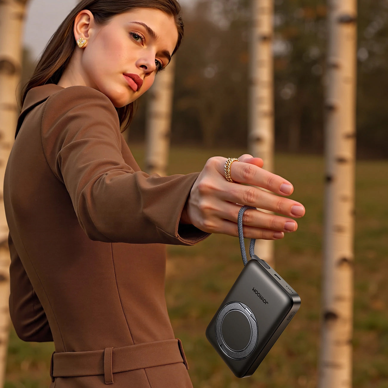 Ekstern trådløs batteri Joyroom JR-PBM02, 10000mAh, 22.5W, PD + FQI, 1 x QI - 2 x USB-C, Sort