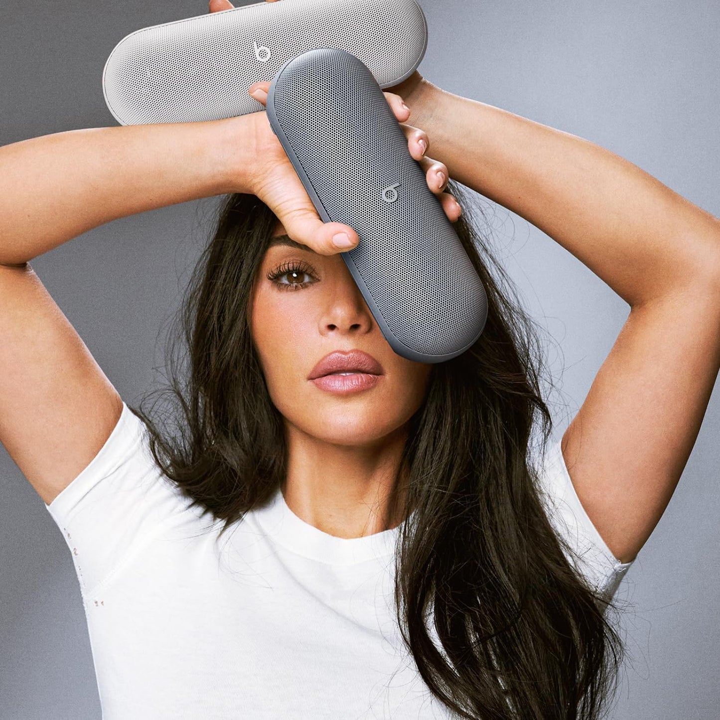 Bærbar Bluetooth-højttaler Beats Pill Kim Kardashian Edition, Grå MAX24ZM/A