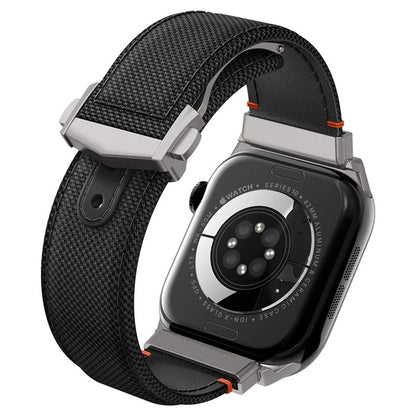 Spigen Classic Fit rem til Apple Watch 49mm / 46mm / 45mm / 44mm / 42mm-serien, Sort AMP09304