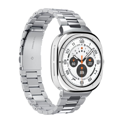 Spigen Modern Fit rem til Samsung Galaxy Watch Ultra Series, Sølv AMP08823