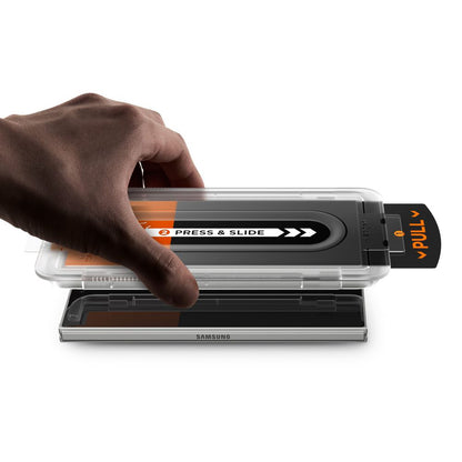 Beskyttelsesfilm til ydre skærm Spigen GlastR EZ FIT Pro HD til Samsung Galaxy Z Fold7 F966, Hærdet Glas, Full Glue AGL09580