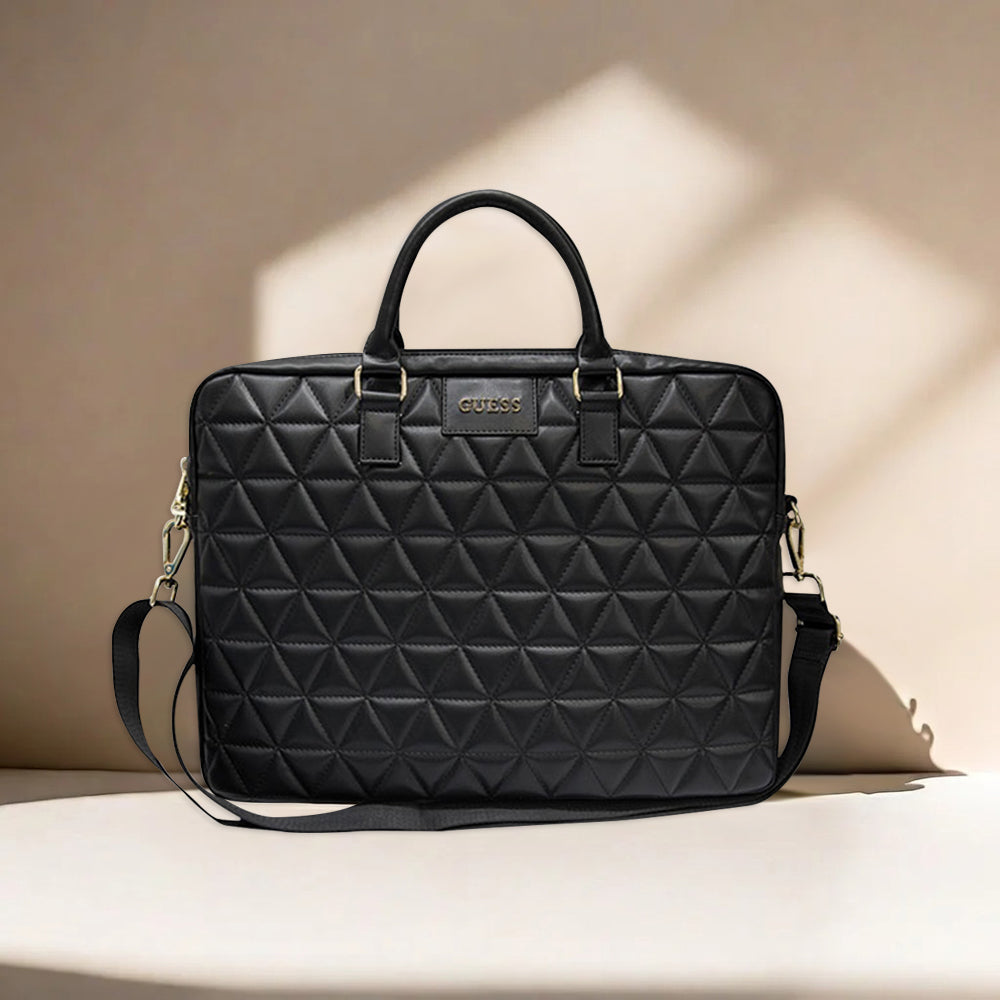 Guess Quilted taske til 15 tommer laptop, Pink