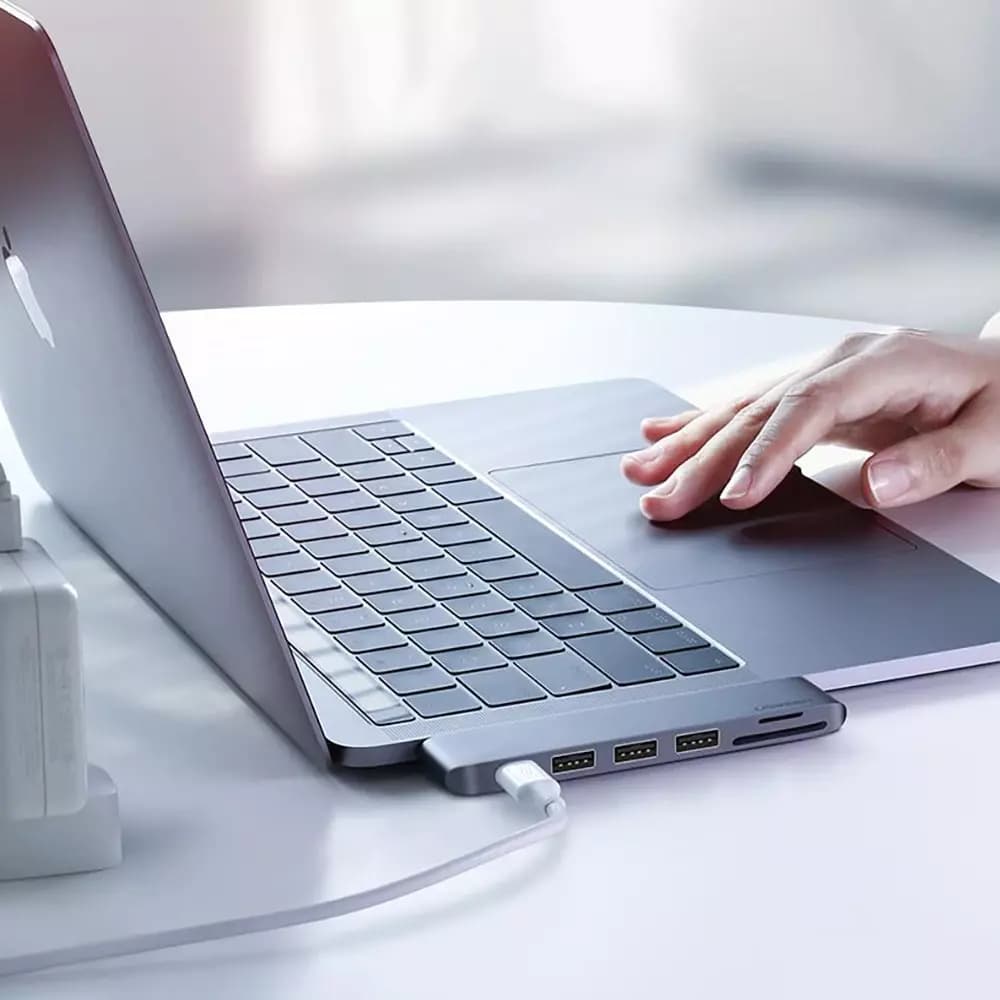 Hub USB-C UGREEN CM251 til Apple MacBook Pro / Air, 3 x USB-A 3.0 - 1 x USB-C - 1 x SD - 1 x microSD, Grå