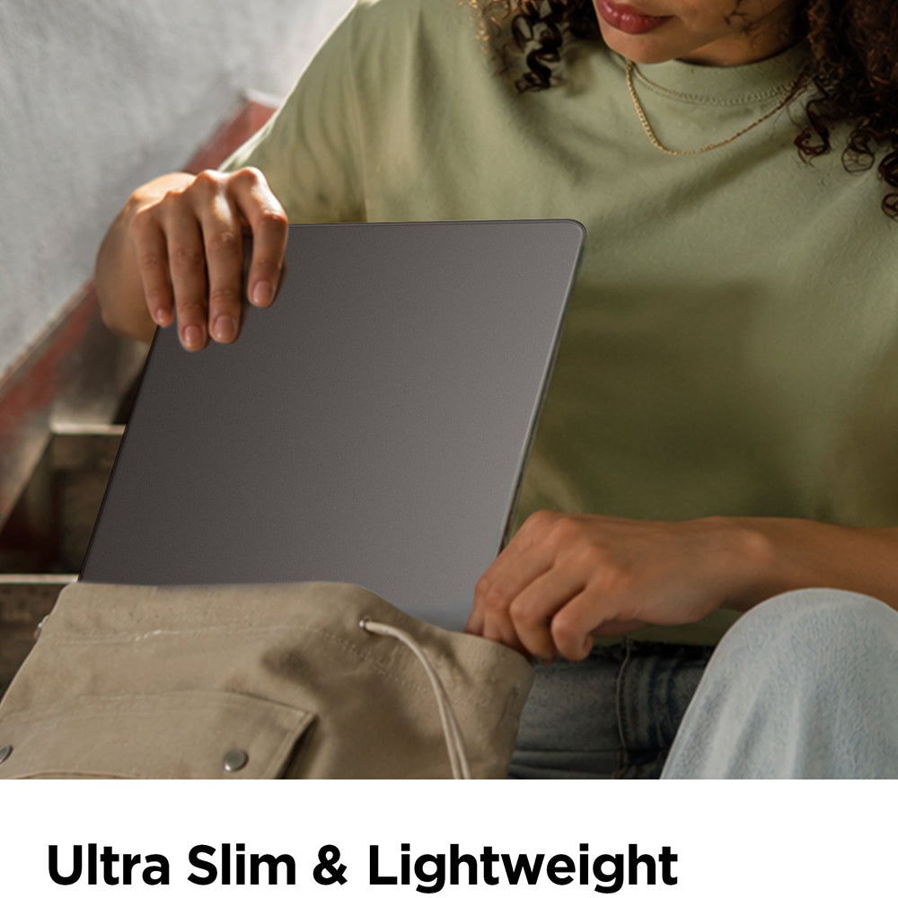 Spigen Airskin-etui til Apple MacBook Air 13 tommer (2026) / (2025) / (2024) / (2022), Sort Satin ACS11531
