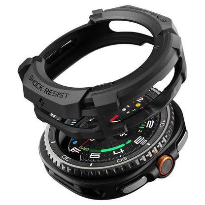 Spigen Rugged Armor cover til Samsung Galaxy Watch8 Classic, Mat Sort ACS10012