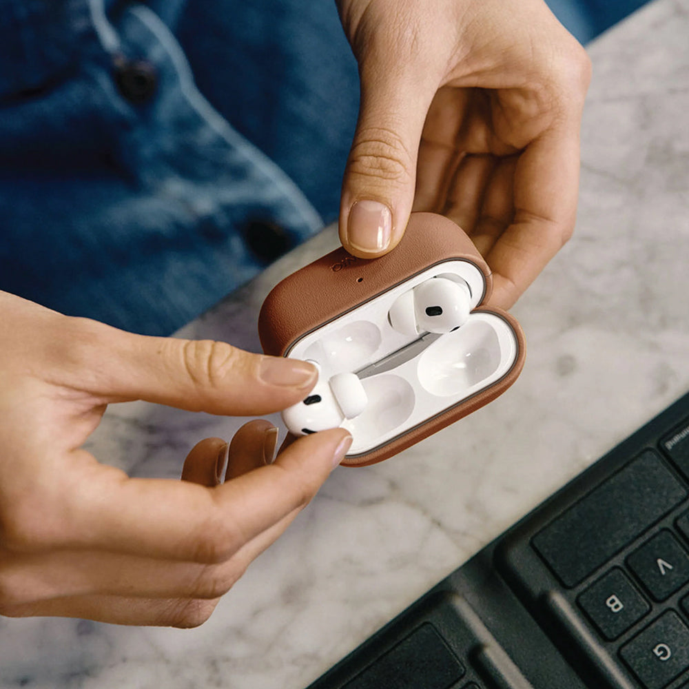 UNIQ Lyden Vex etui til Apple AirPods Pro 3, Brun