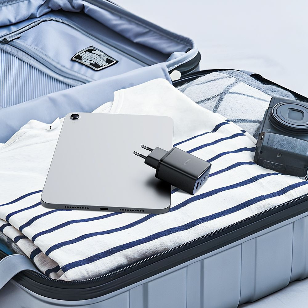 Netværksoplader McDodo CH-2180 Display, 30W, 3A, 1 x USB-A - 2 x USB-C, Sort