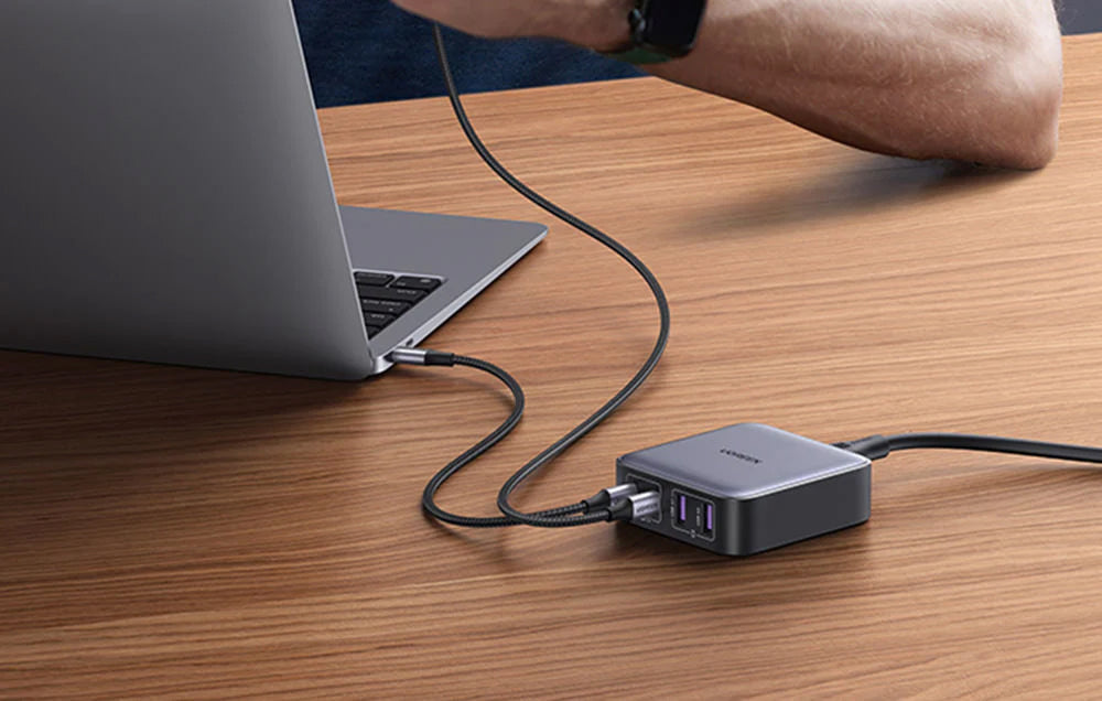 UGREEN CD327 Nexode opladerstation, 65W, 3.25A, 2 x USB-A - 2 x USB-C, Sort