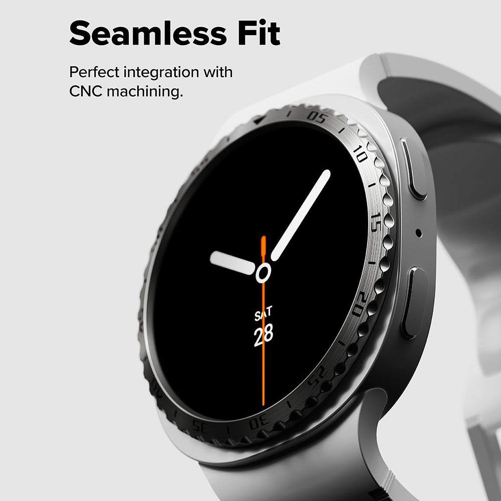 Ringke Inner Styling Beskyttelsesramme til Samsung Galaxy Watch8 Classic, Sølvfarvet