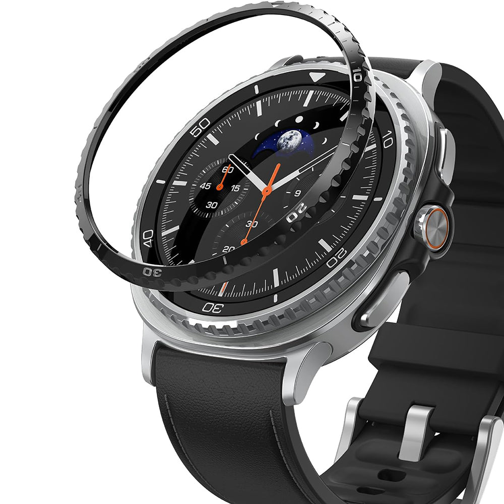 Ringke Inner Styling Beskyttelsesramme til Samsung Galaxy Watch8 Classic, Sort