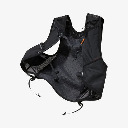 Spigen Dynamic Shield A721 Løbevest, Størrelse L - XL, Sort AMP10225